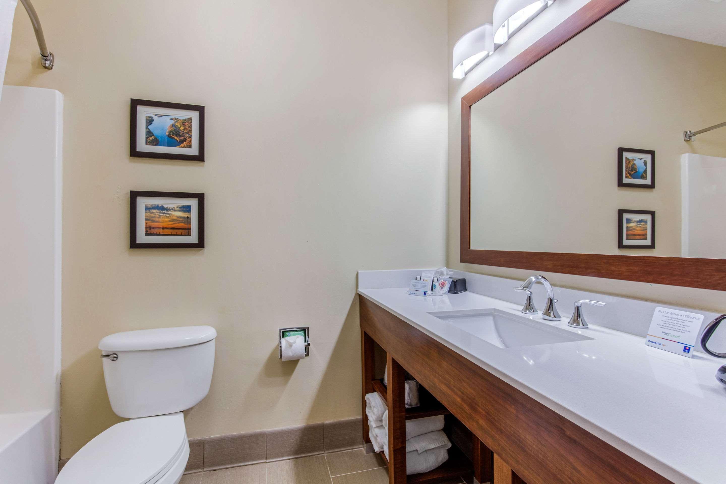 Comfort Inn & Suites McComb Exteriör bild