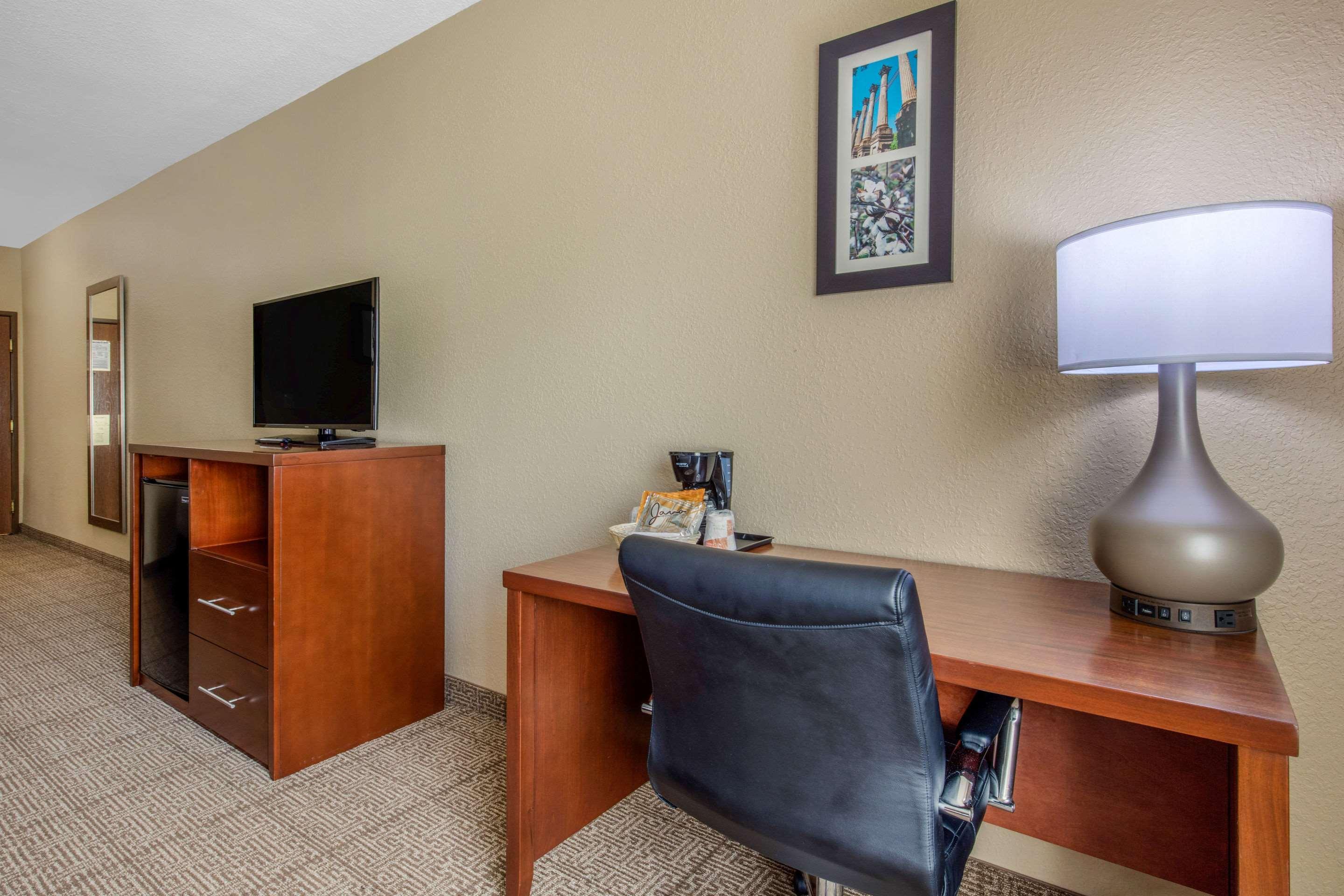 Comfort Inn & Suites McComb Exteriör bild