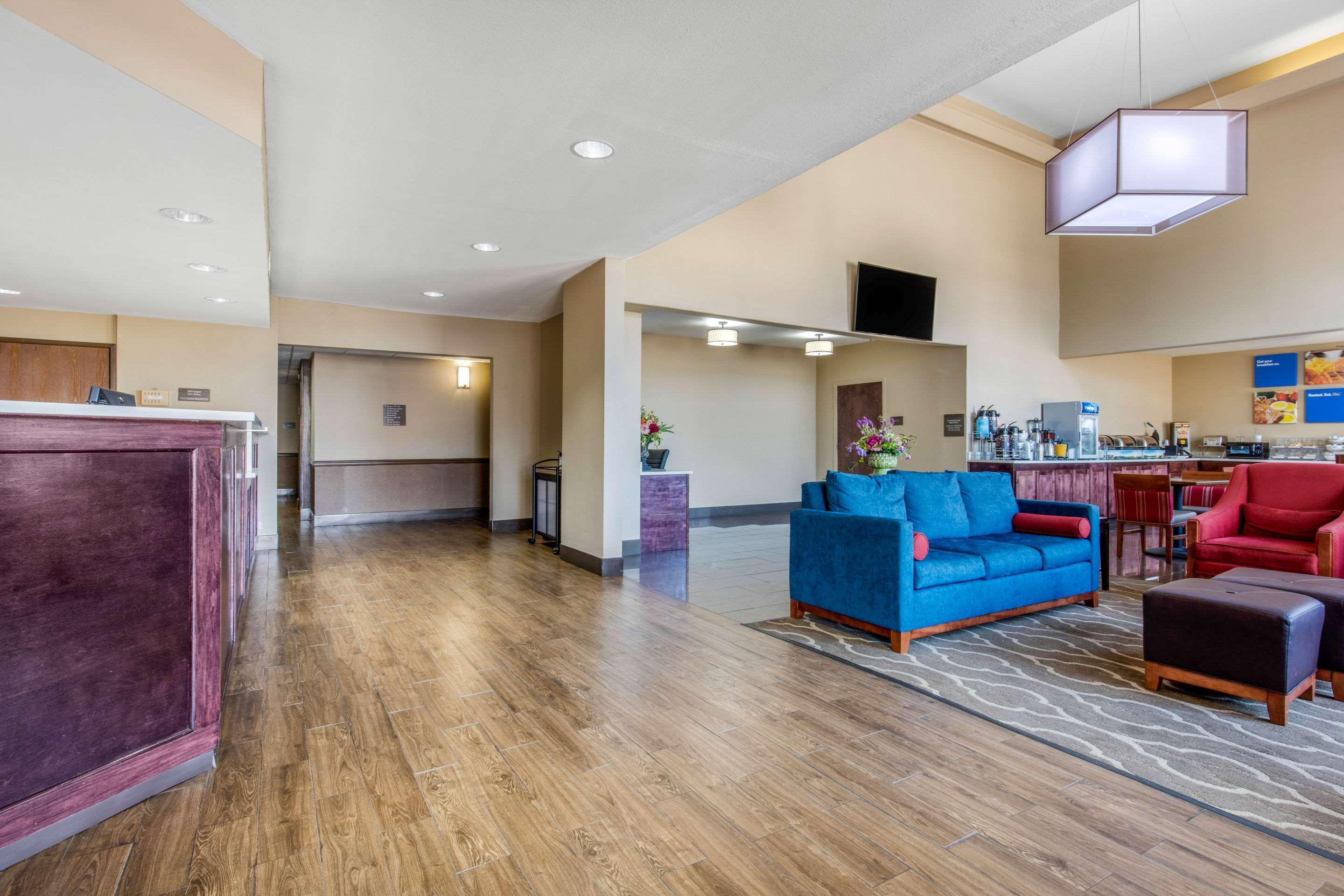 Comfort Inn & Suites McComb Exteriör bild